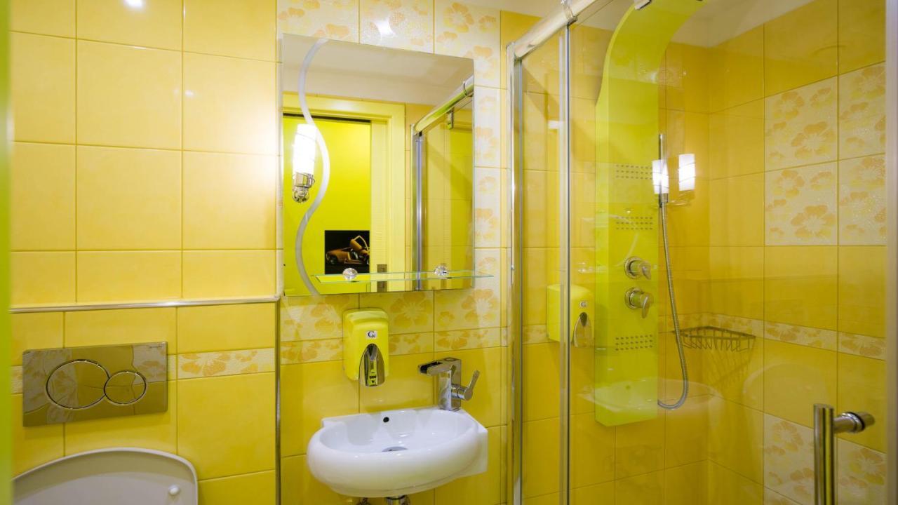 Apartment Colours - Your 7 Colour Experience In Centre Of Prag Exterior foto